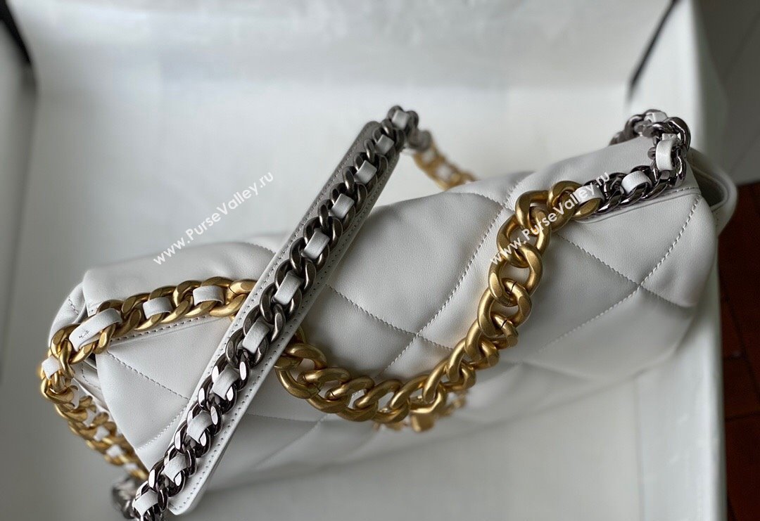 Chanel 19 Shiny Lambskin Large Flap Bag AS1161 White 2024 (sm-240311058)