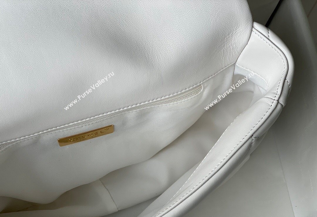 Chanel 19 Shiny Lambskin Large Flap Bag AS1161 White 2024 (sm-240311058)