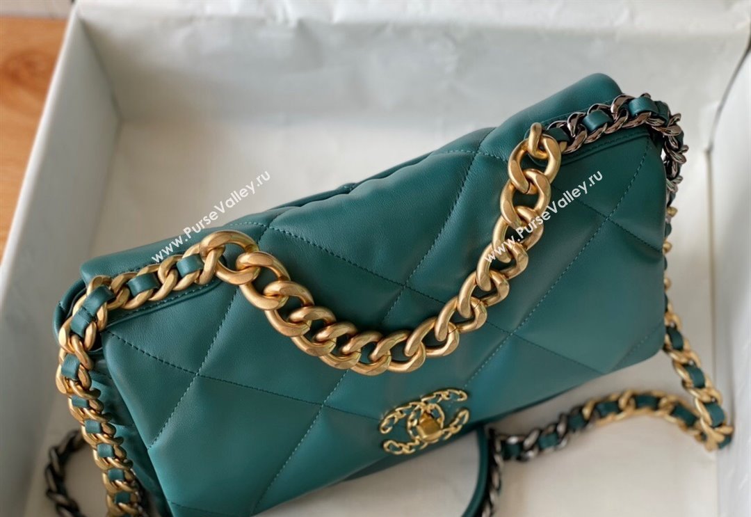 Chanel 19 Shiny Lambskin Large Flap Bag AS1161 Green/Gold 2024 (sm-240311060)