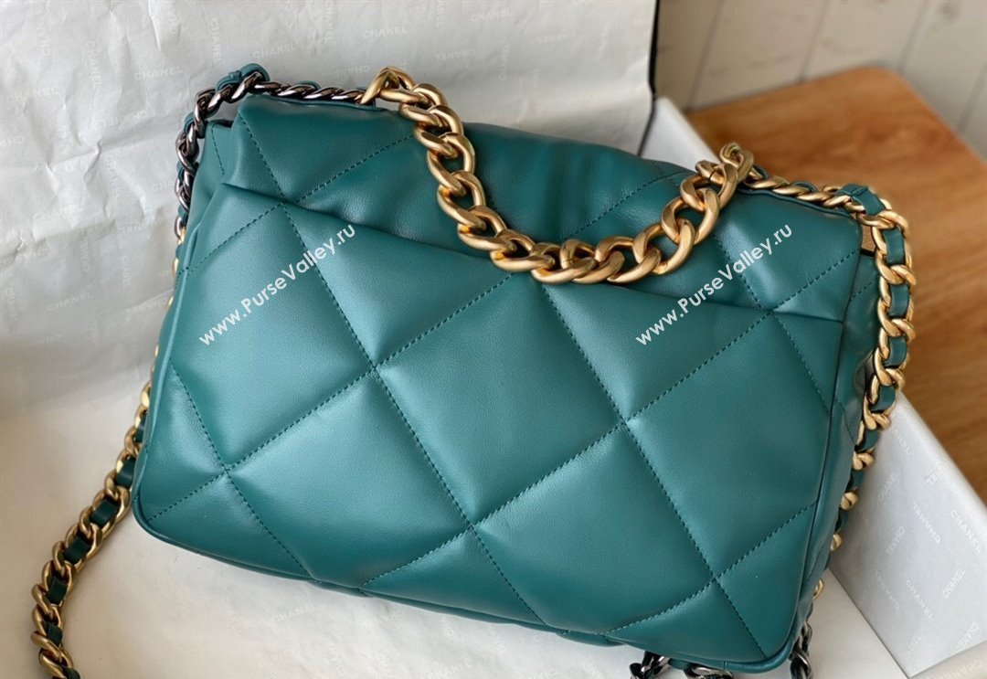 Chanel 19 Shiny Lambskin Large Flap Bag AS1161 Green/Gold 2024 (sm-240311060)
