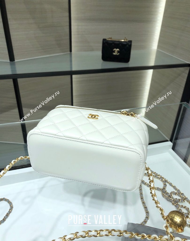 Chanel Lambskin Clutch with Chain and Gold-Tone Ball AP2303 White 2024 (yezi-240311006)