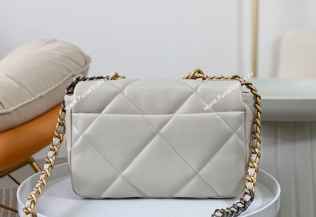 Chanel 19 Shiny Lambskin Small Flap Bag AS1160 White 2024 (sm-240311067)