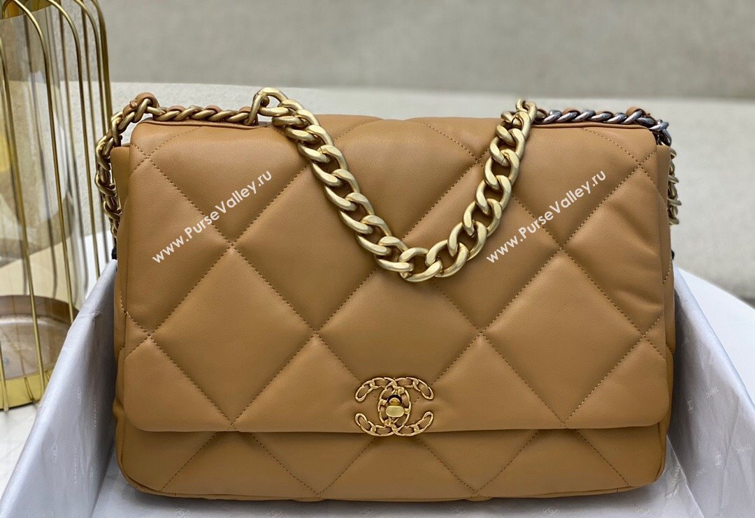 Chanel 19 Shiny Lambskin Maxi Flap Bag AS1162 Caramel Brown 2024 (sm-240311079)