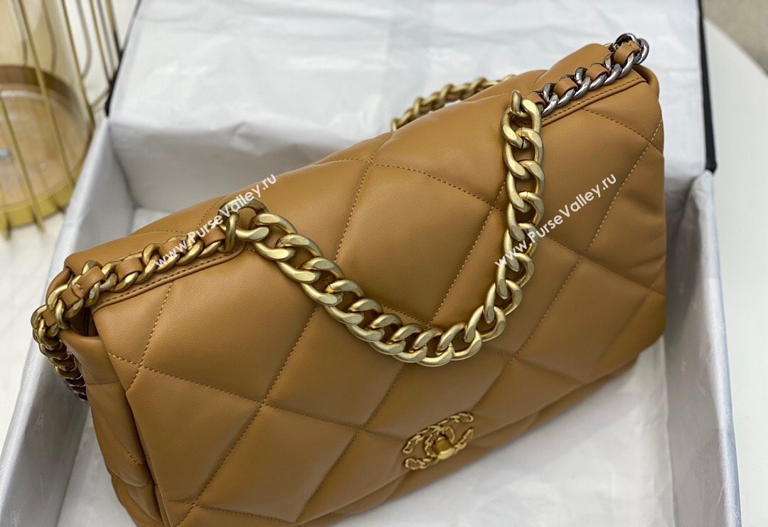 Chanel 19 Shiny Lambskin Maxi Flap Bag AS1162 Caramel Brown 2024 (sm-240311079)
