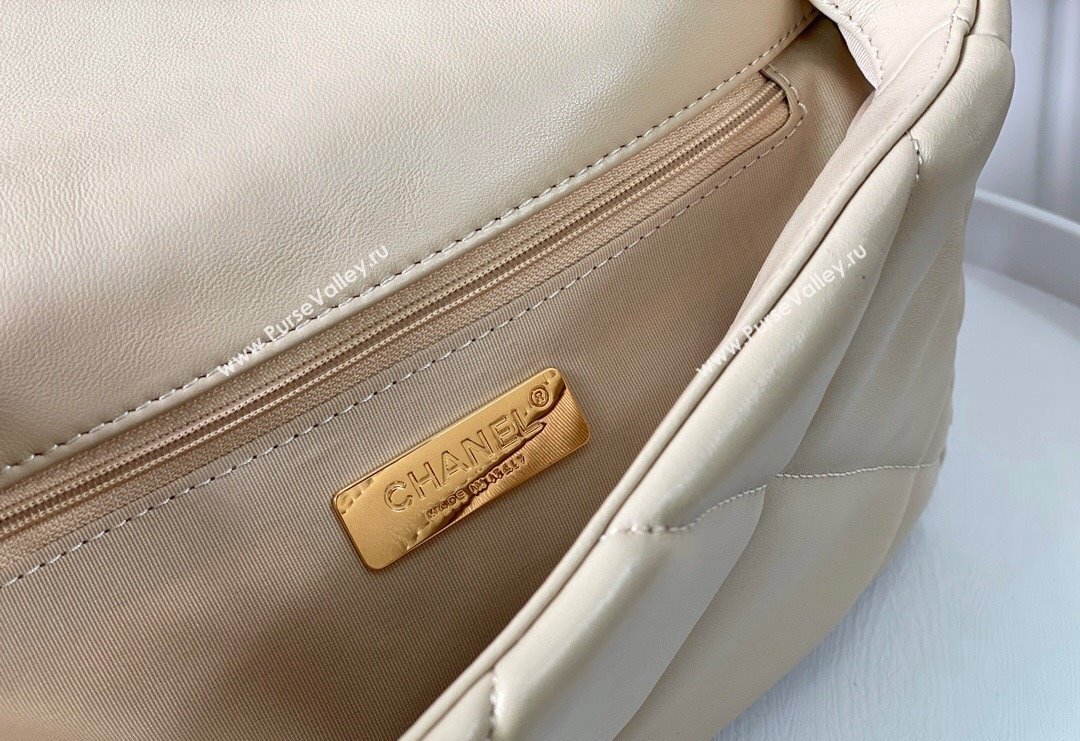 Chanel 19 Shiny Lambskin Small Flap Bag AS1160 Beige/Gold 2024 (sm-240311080)
