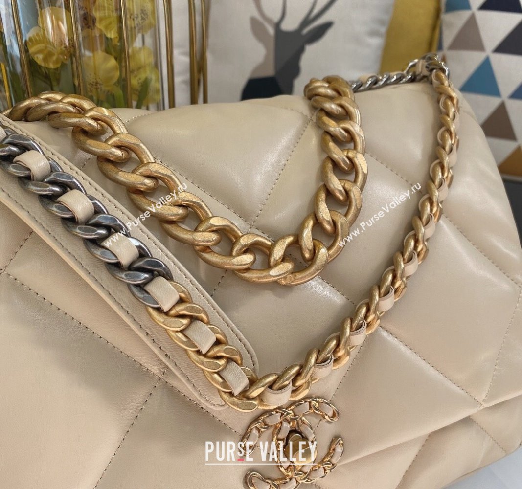 Chanel 19 Shiny Lambskin Maxi Flap Bag AS1162 Beige/Gold 2024 (sm-240311082)