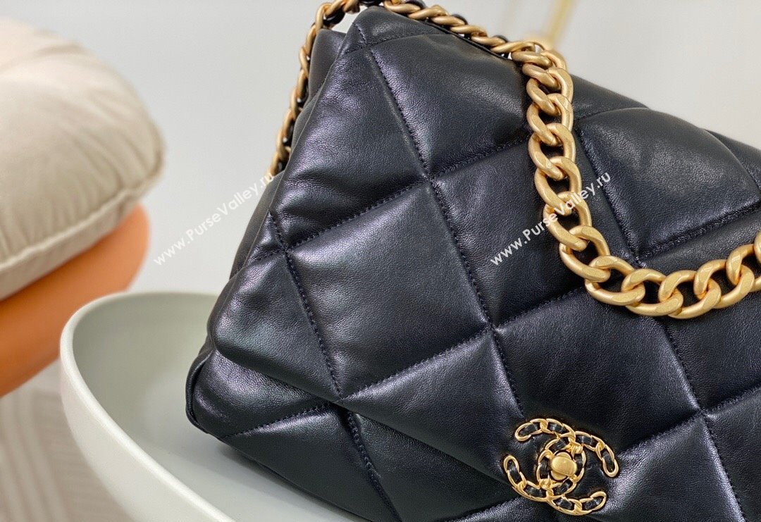 Chanel 19 Shiny Lambskin Maxi Flap Bag AS1162 Black/Gold 2024 (sm-240311085)