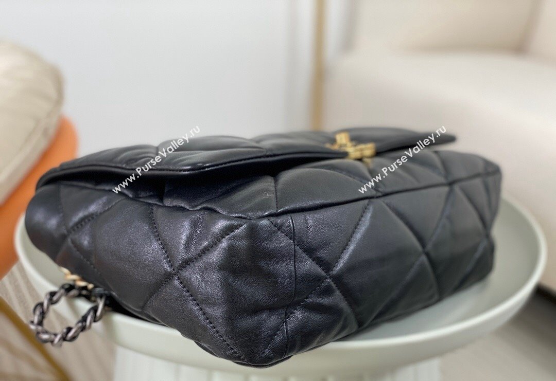 Chanel 19 Shiny Lambskin Maxi Flap Bag AS1162 Black/Gold 2024 (sm-240311085)
