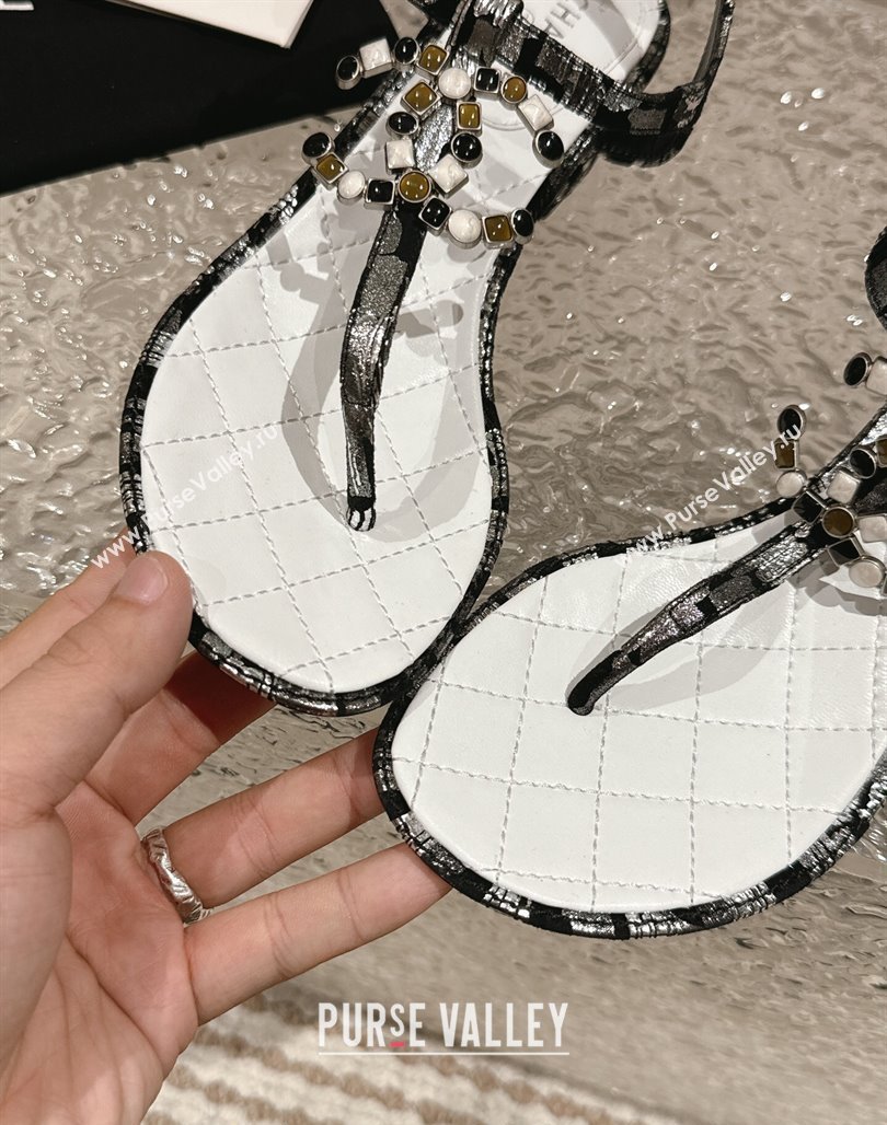 Chanel Suede and Laminated Heel Thong Sandals 4.5cm with Stone CC Black 2024 0322 (MD-240322099)