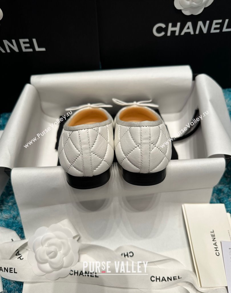 Chanel Classic Quilted Leather Ballet Flat White/Black 5 2024 0325 (SS-240325035)