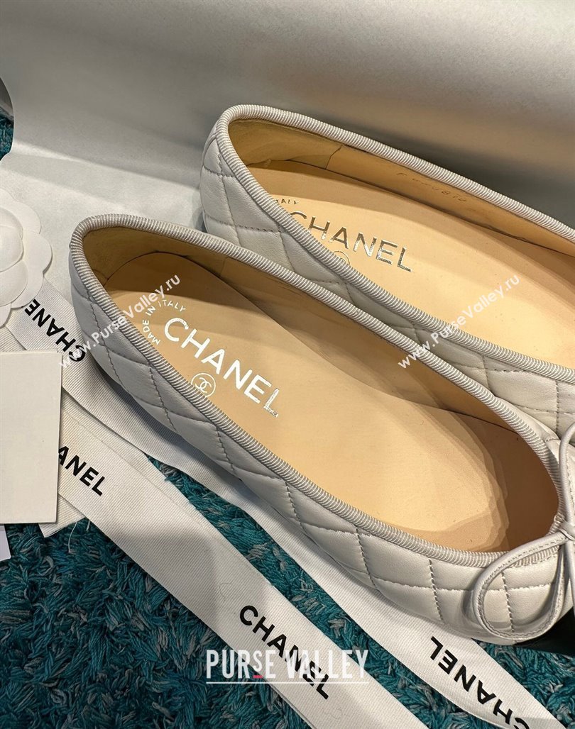 Chanel Classic Quilted Leather Ballet Flat White/Black 5 2024 0325 (SS-240325035)