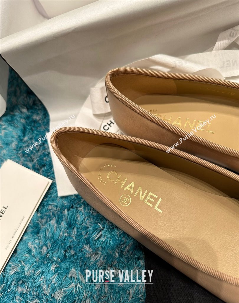 Chanel Classic Calfskin Leather Ballet Flat Beige/Black 2024 0325 (SS-240325029)