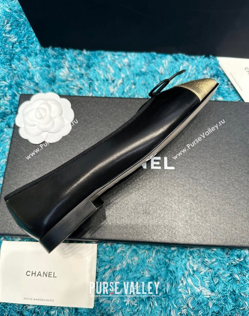 Chanel Classic Calfskin Leather Ballet Flat Black/Gold 2024 0325 (SS-240325037)