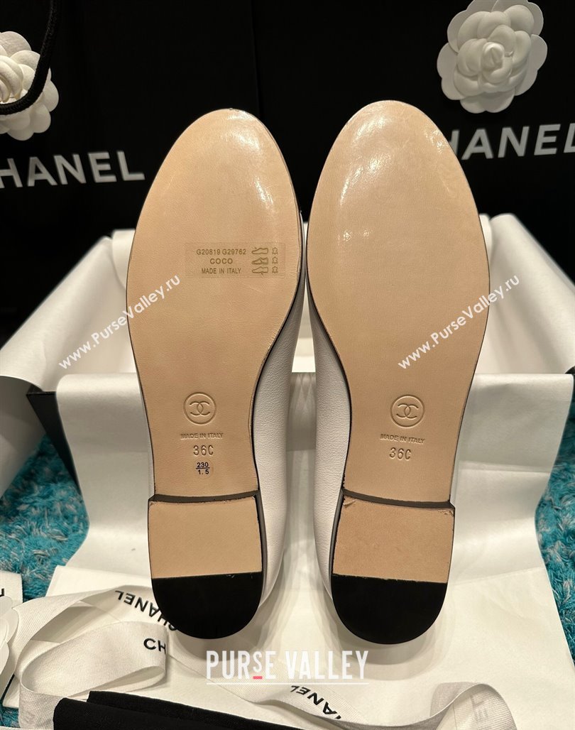 Chanel Classic Calfskin Leather Ballet Flat White/Black 2 2024 0325 (SS-240325041)