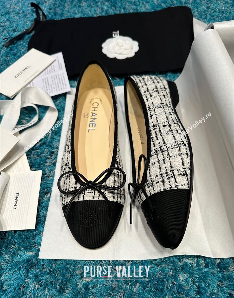 Chanel Classic Tweed Ballet Flat Black/White 7 2024 0325 (SS-240325057)