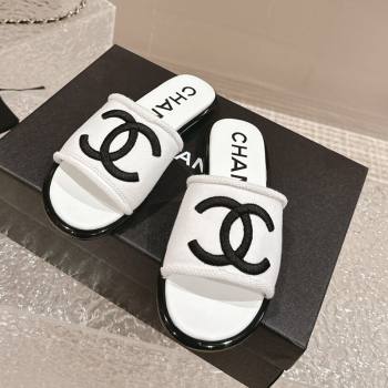 Chanel Knit Fabric Flat Slide Sandals with CC White/Black2 2024 0322 (MD-240322143)