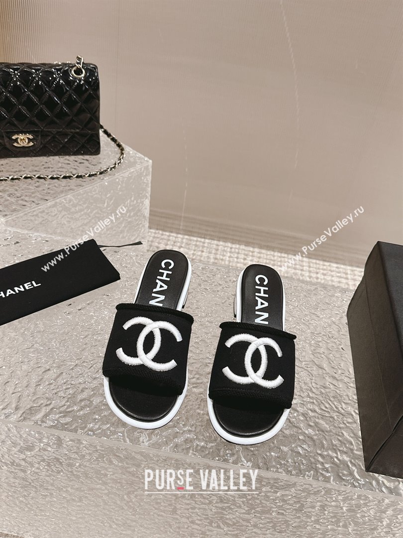 Chanel Knit Fabric Heel Slide Sandals with CC Black/White2 2024 0322 (MD-240322155)