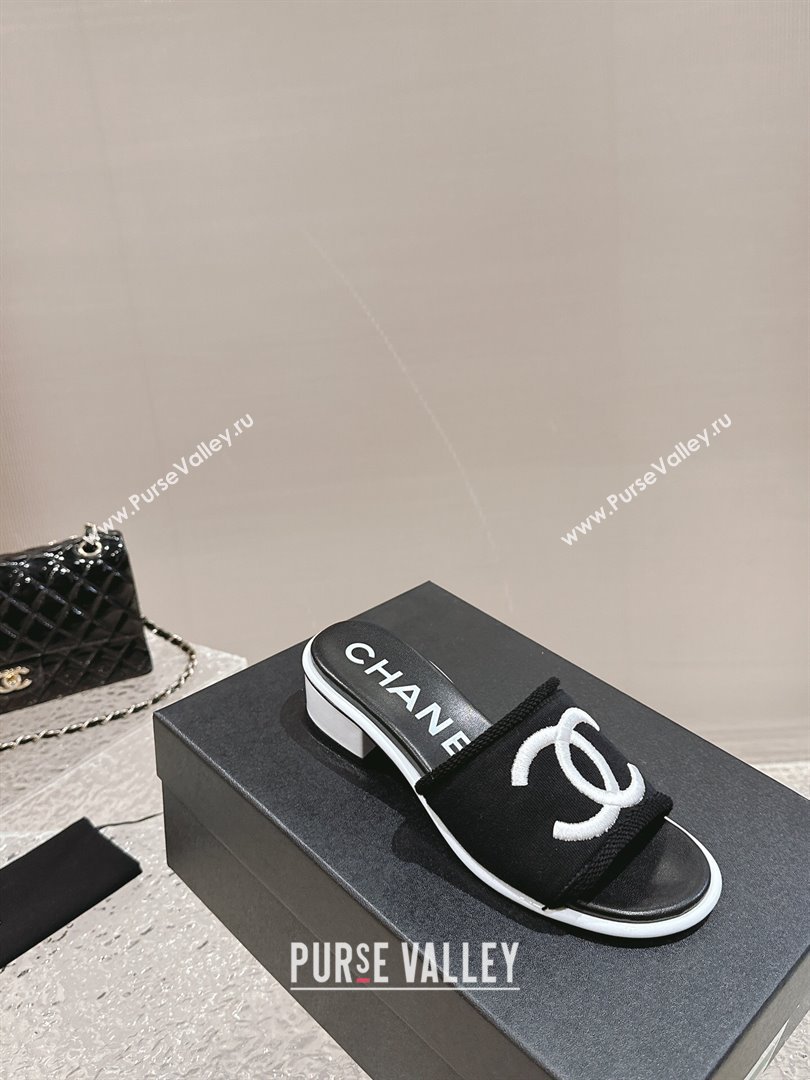 Chanel Knit Fabric Heel Slide Sandals with CC Black/White2 2024 0322 (MD-240322155)