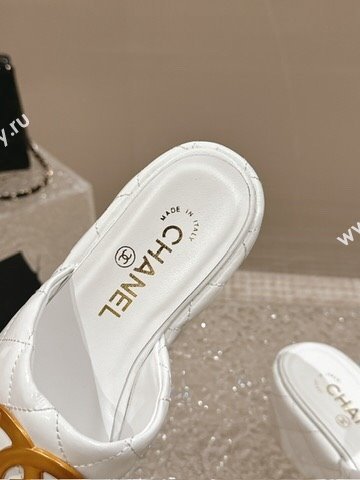 Chanel Shiny Calfskin Wedge Slide Sandals with Metal-Tone Maxi-CC White 2024 (MD-240323021)