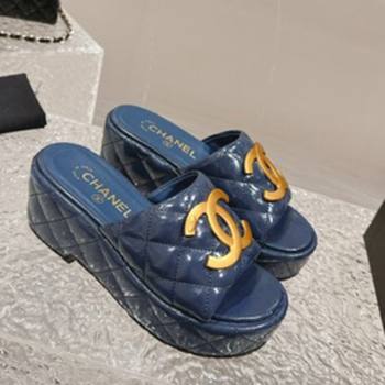 Chanel Shiny Calfskin Wedge Slide Sandals with Metal-Tone Maxi-CC Dark Blue 2024 (MD-240323023)