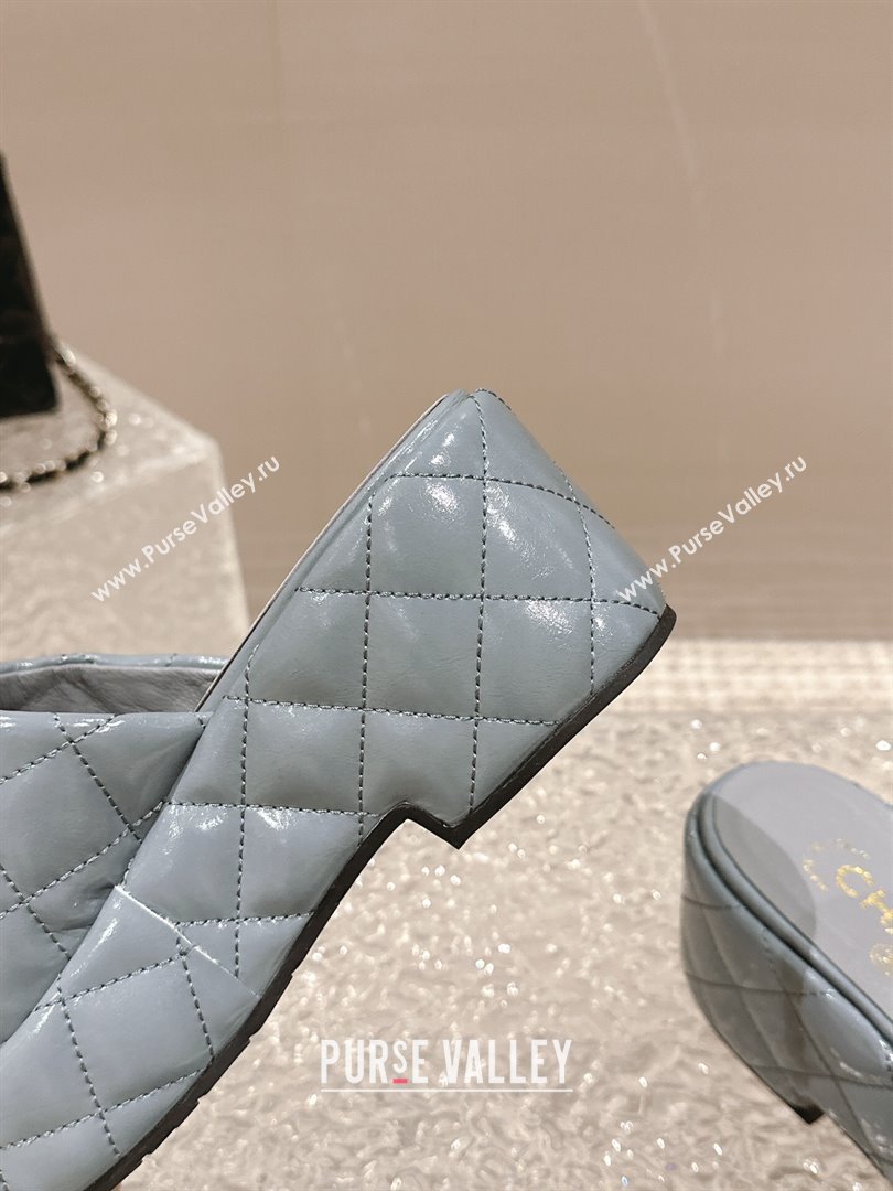 Chanel Shiny Calfskin Wedge Slide Sandals with Metal-Tone Maxi-CC Grey 2024 (MD-240323025)