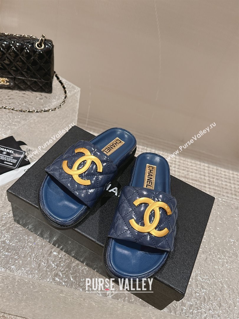 Chanel Patent Calfskin Slide Sandals with Metal-Tone Maxi-CC Dark Blue 2024 (MD-240323030)