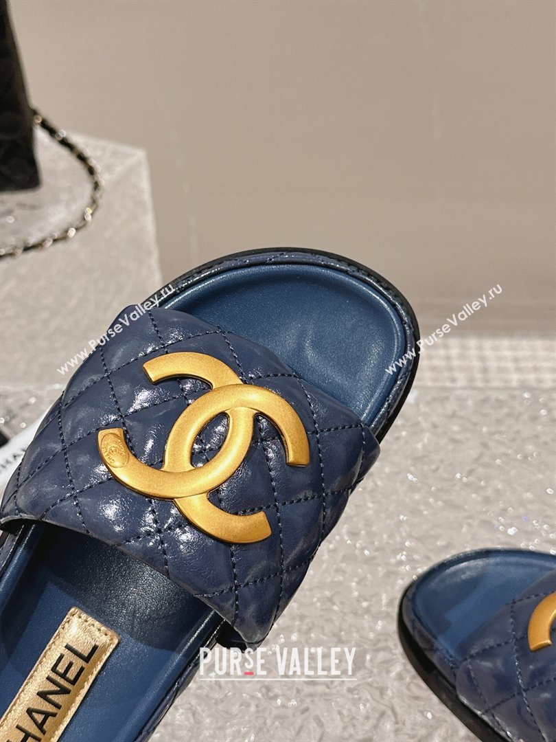 Chanel Patent Calfskin Slide Sandals with Metal-Tone Maxi-CC Dark Blue 2024 (MD-240323030)