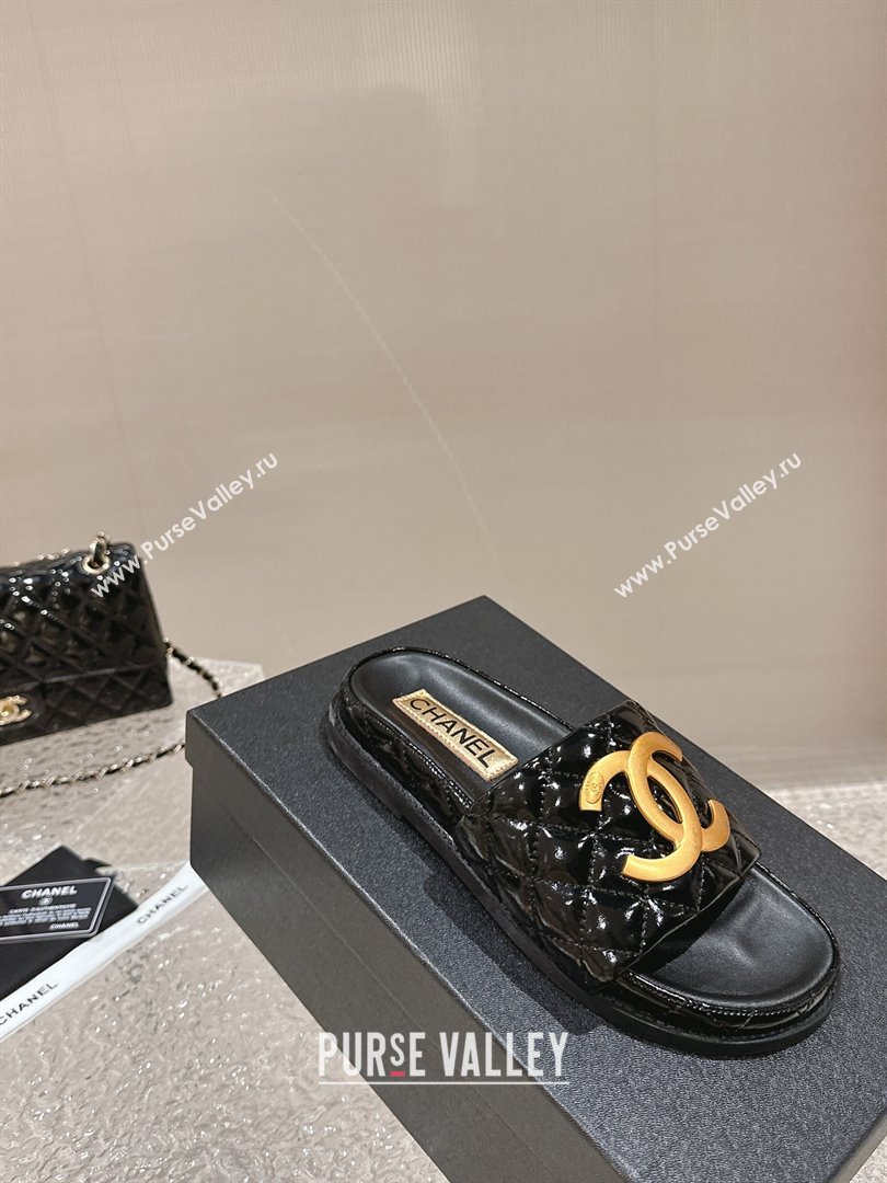 Chanel Patent Calfskin Slide Sandals with Metal-Tone Maxi-CC Black 2024 (MD-240323031)