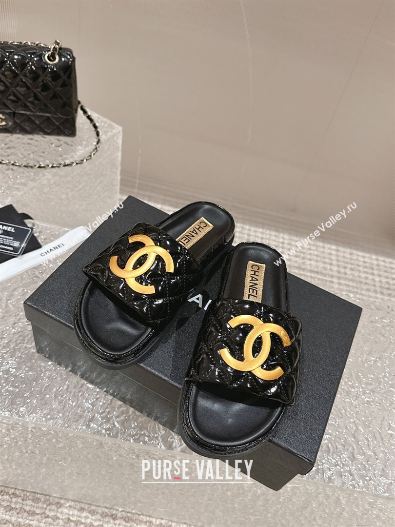 Chanel Patent Calfskin Slide Sandals with Metal-Tone Maxi-CC Black 2024 (MD-240323031)