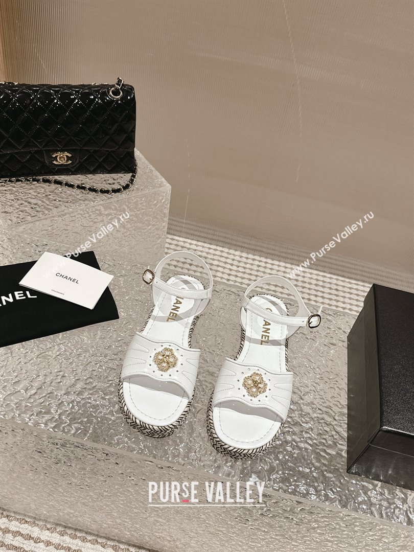 Chanel Lambskin Flat Sandals with Pearls Bloom White 2024 0323 (MD-240323089)