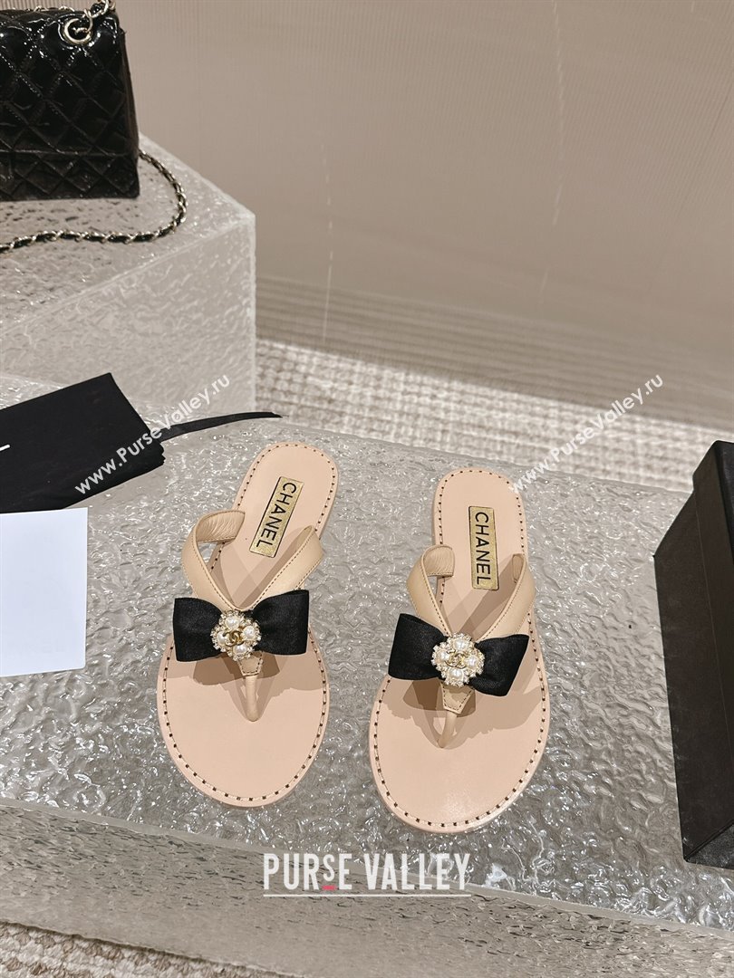 Chanel Calfskin Flat Slide Thong Sandals with Pearls Bow Beige 2024 0322 (MD-240322117)