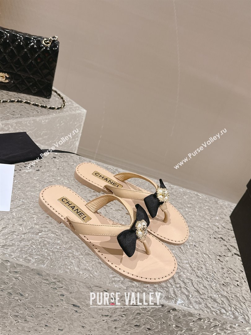 Chanel Calfskin Flat Slide Thong Sandals with Pearls Bow Beige 2024 0322 (MD-240322117)