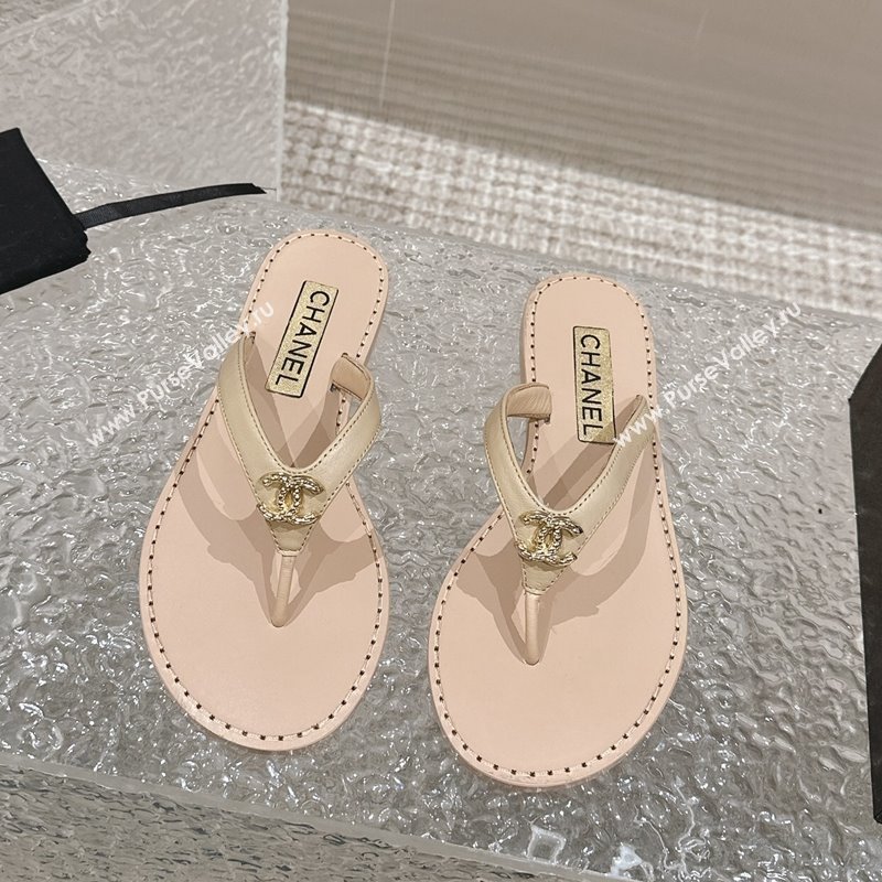 Chanel Calfskin Flat Slide Thong Sandals with Metal-Tone CC Beige 2024 0322 (MD-240322120)