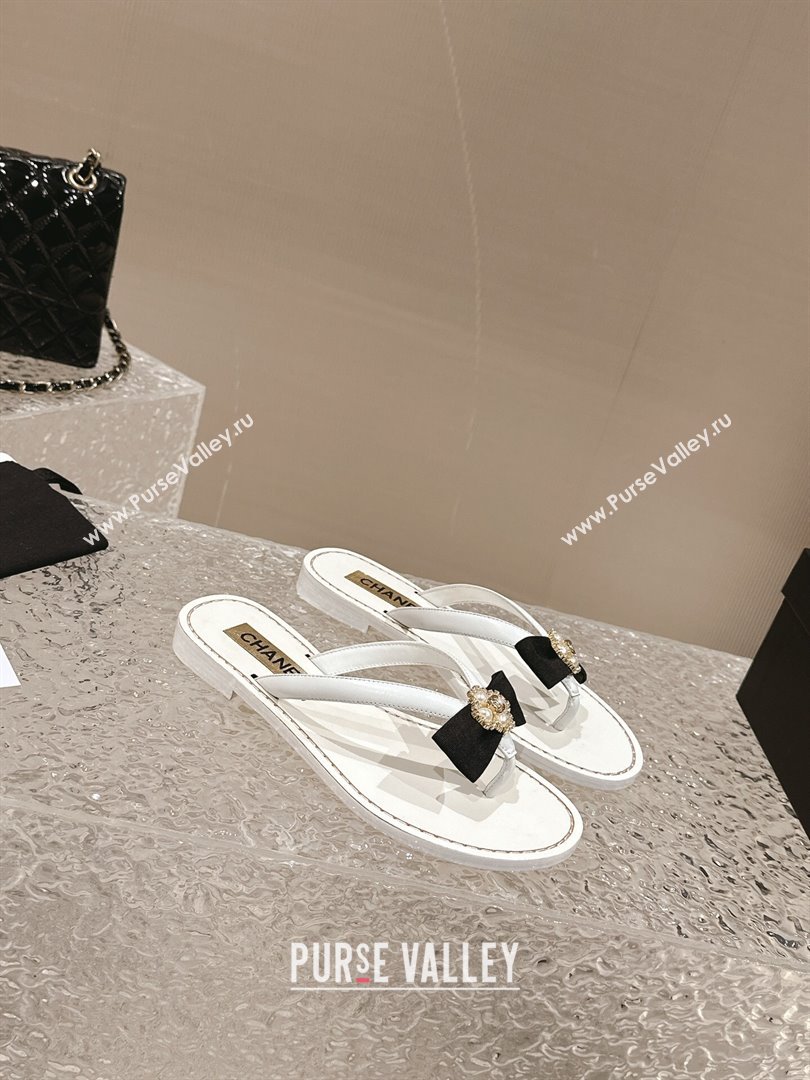 Chanel Calfskin Flat Slide Thong Sandals with Pearl Bow White 2024 032202 (MD-240322122)