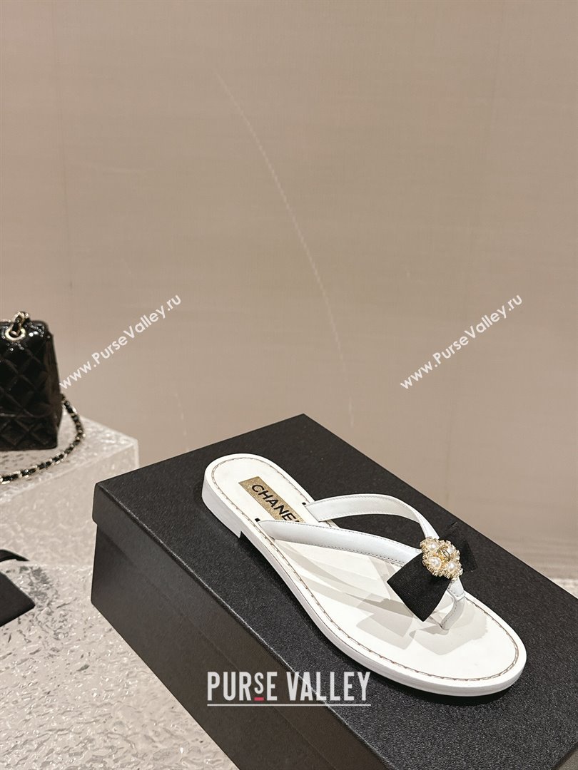 Chanel Calfskin Flat Slide Thong Sandals with Pearl Bow White 2024 032202 (MD-240322122)