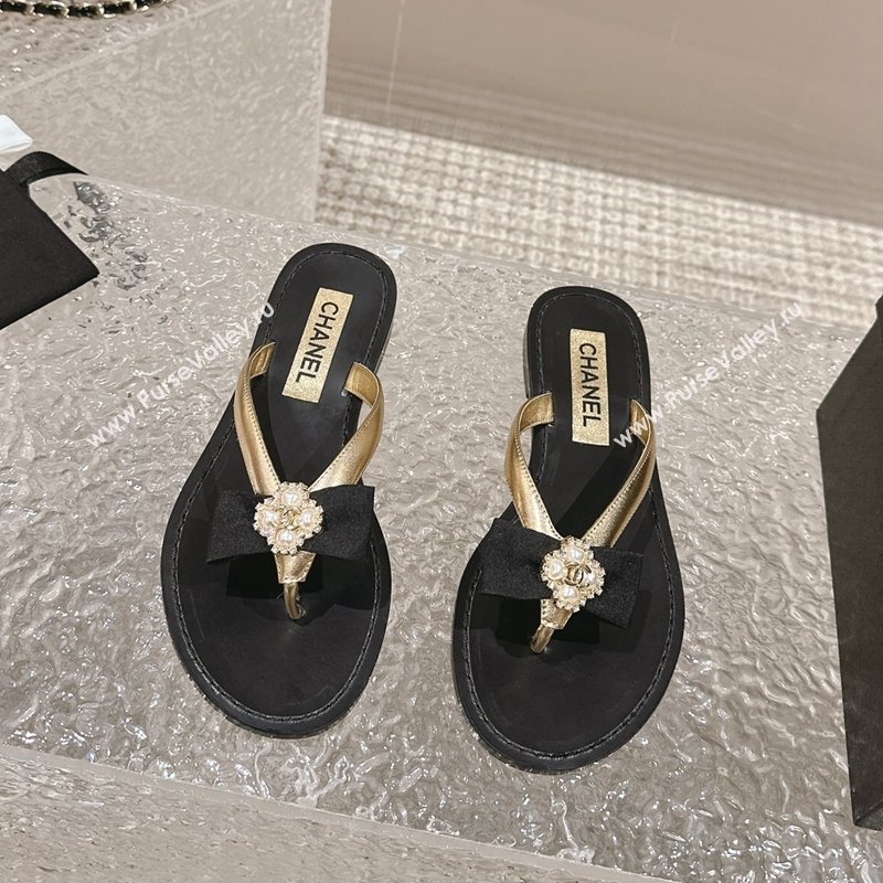 Chanel Calfskin Flat Slide Thong Sandals with Pearl Bow Gold 2024 032202 (MD-240322123)