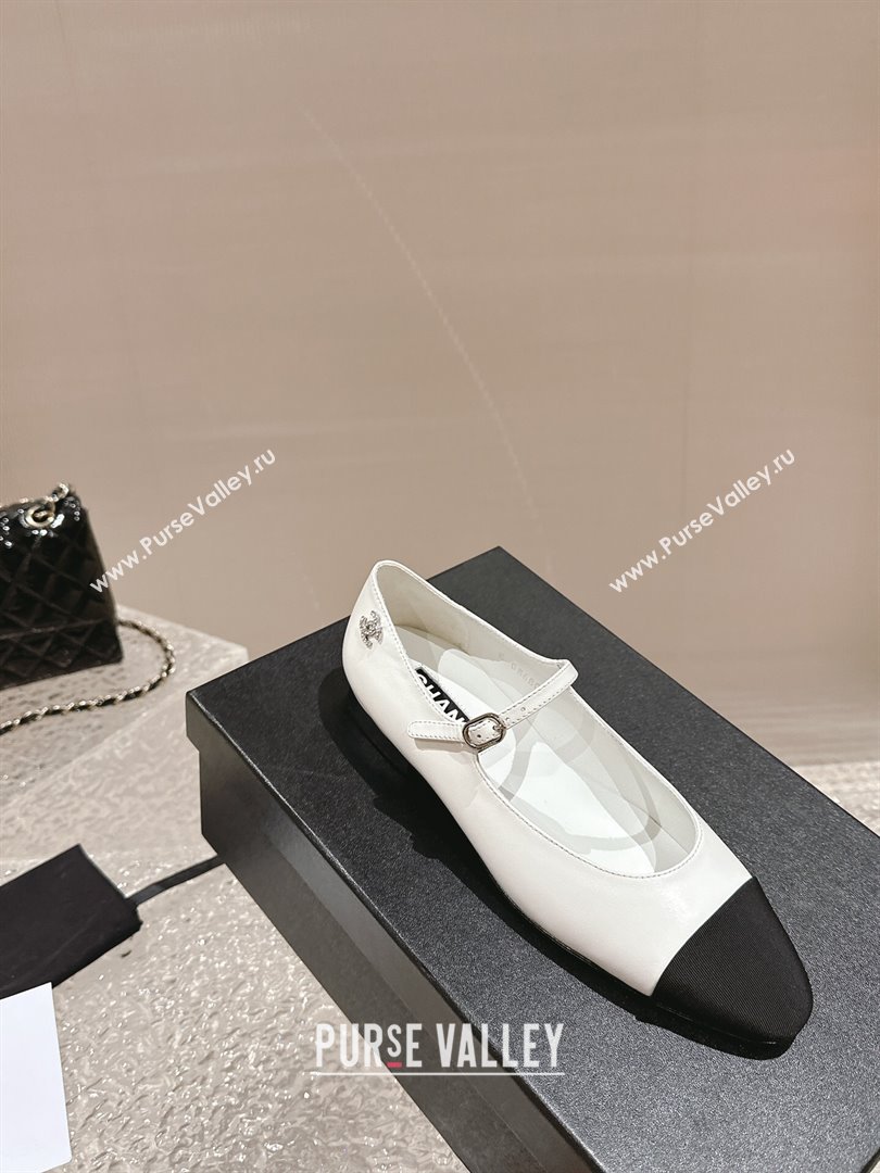 Chanel Calfskin Grosgrain Mary Janes Ballet Flat with Crystals CC White 2024 0322 (MD-240322126)