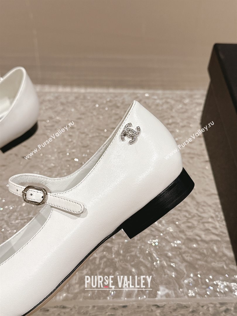 Chanel Calfskin Grosgrain Mary Janes Ballet Flat with Crystals CC White 2024 0322 (MD-240322126)