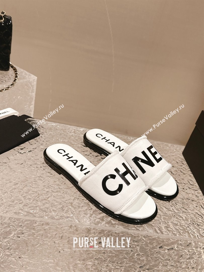 Chanel Knit Fabric Flat Slide Sandals with Logo White/Black2 2024 0322 (MD-240322134)