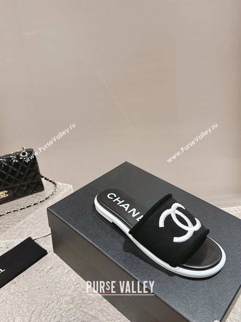 Chanel Knit Fabric Flat Slide Sandals with CC Black/White2 2024 0322 (MD-240322142)