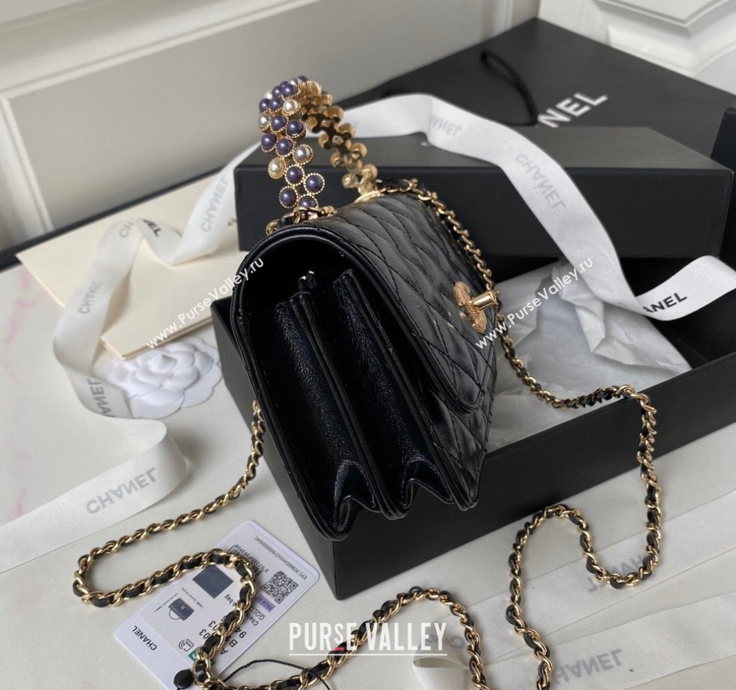 Chanel Shiny Crumpled Lambskin Clutch with Chain and Pearls Top Handle AP3803 Black 2024 (yezi-240411006)