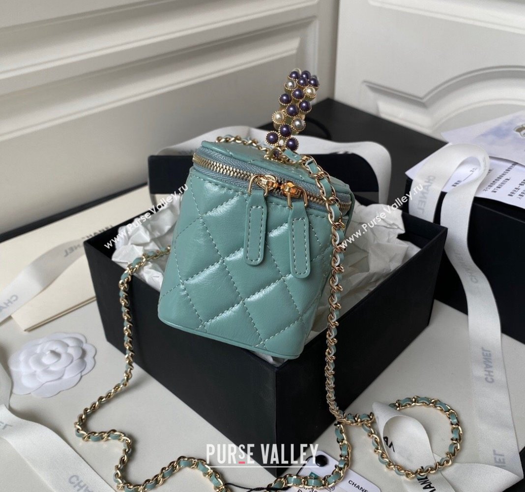 Chanel Shiny Crumpled Lambskin Clutch with Chain and Pearls Top Handle AP3804 Green 2024 (yezi-240411003)