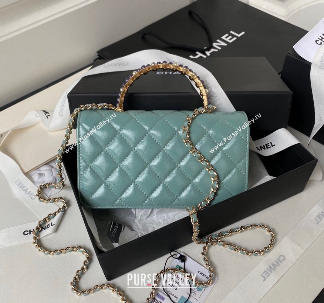 Chanel Shiny Crumpled Lambskin Clutch with Chain and Pearls Top Handle AP3803 Green 2024 (yezi-240411009)