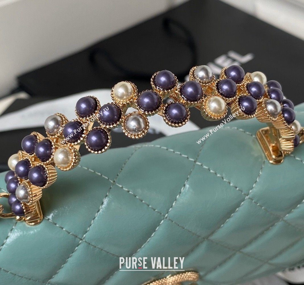 Chanel Shiny Crumpled Lambskin Clutch with Chain and Pearls Top Handle AP3803 Green 2024 (yezi-240411009)