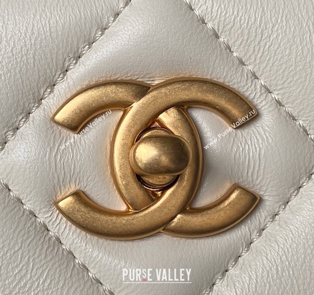 Chanel Quilted Lambskin Medium Hobo bag AS4754 White 2024 (yezi-240411039)