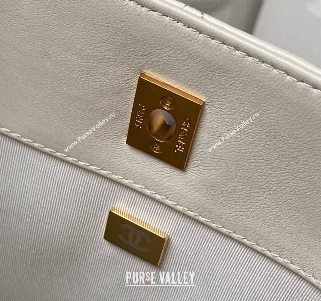 Chanel Quilted Lambskin Large Hobo bag AS4777 White 2024 (yezi-240411042)