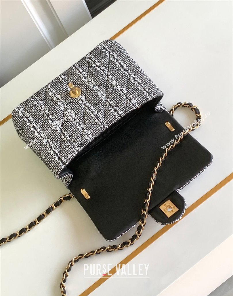 Chanel Tweed Small Flap Bag with Chain and Pearls AS4384 Black/White 2024 (yezi-240411045)