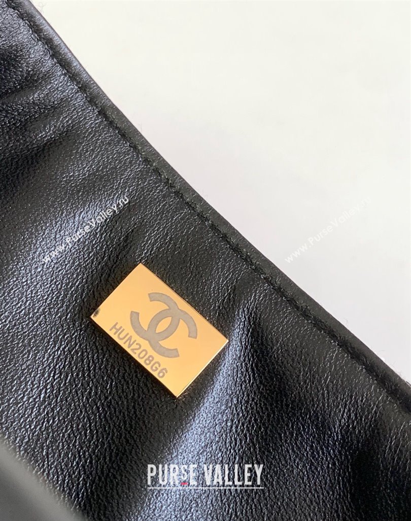 Chanel Tweed Small Flap Bag with Chain and Pearls AS4384 Black/White 2024 (yezi-240411045)