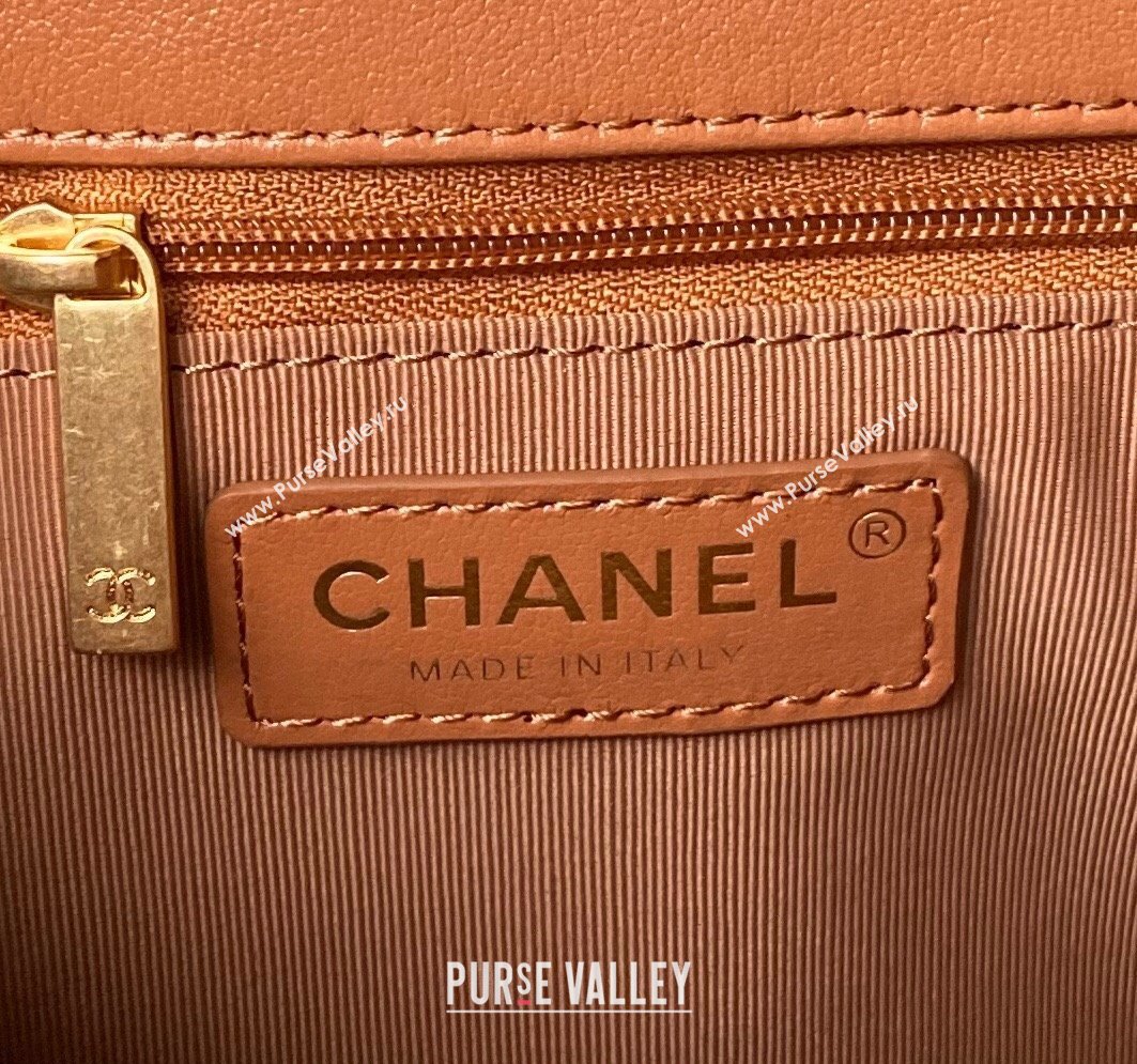 Chanel Shiny Crumpled Calfskin Small Messenger bag AS4743 Brown 2024 (yezi-240411049)