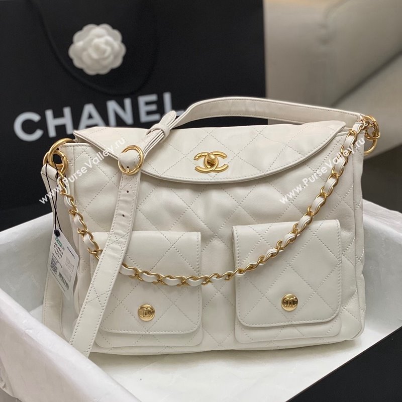 Chanel Shiny Crumpled Calfskin Medium Messenger bag AS4668 White 2024 (yezi-240411055)